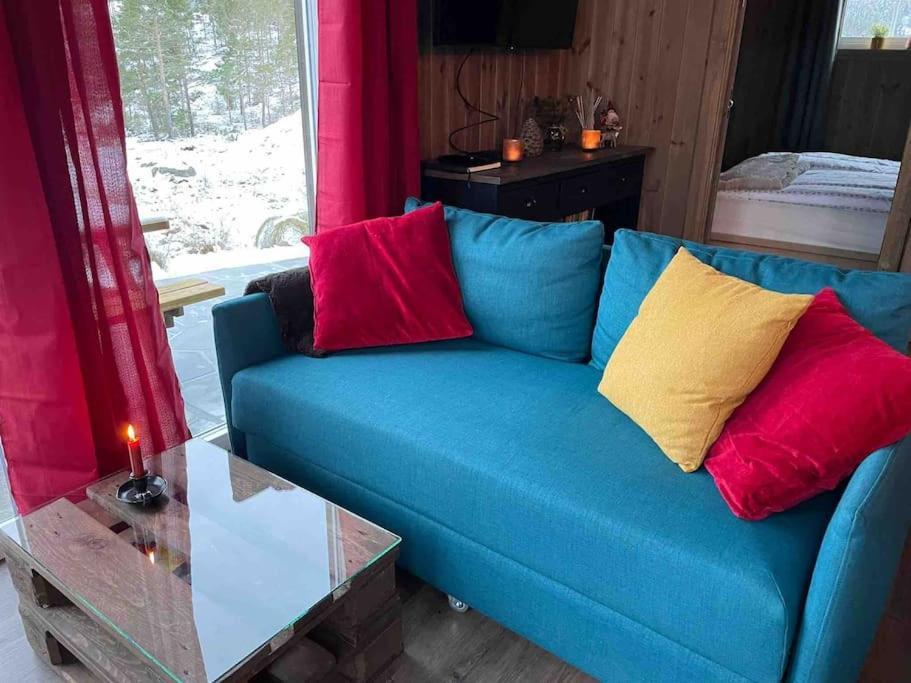 Cosy Cabin Between Lake And Mountain Treungen Exteriör bild